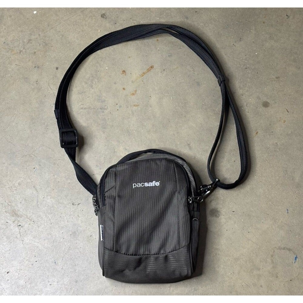 Pacsafe Metrosafe Econyl LS100 X 40115 Anti Theft Crossbody Bag Black RFID
